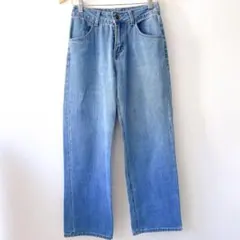 ストレートデニムパンツ　ワイドデニム　ジーンズ　Mサイズ