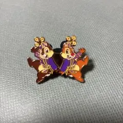 52 ディズニー ディズニー ピンバッジ ディズニー チップとデール