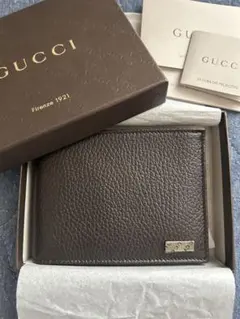 【新品未使用】GUCCI 二つ折り財布 ダークブラウン　小銭入れなしのサムネイル