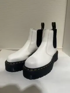 ドクターマーチン　チェルシーブーツ　ホワイト　UK3