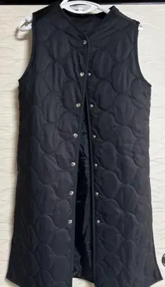 新品未使用　キルティングロングベスト