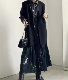 Ameri　UND NEVAEH VEST SET DRESS