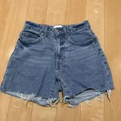 H&Mデニムブルー フリンジヘムショートパンツ