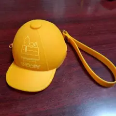 PEANUTS スヌーピー　キャップ型シリコン製ポーチ