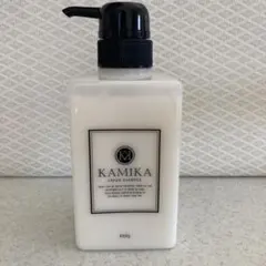 ☆専用☆KAMIKA バニラ・シプレ　クリーム シャンプー 400g 4本セット 優雅なフローラル＆柔らかなバニラ クリームシャンプーKAMIKAにバニラ
