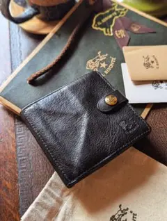 イルビゾンテ スクエアウォレット ブラック シボ加工 男女兼用