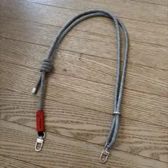 トポロジー　ショルダーストラップ　グレー