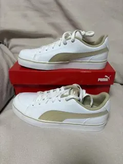 PUMA ソフトフォーム + スニーカー ホワイト/ベージュ 箱付き