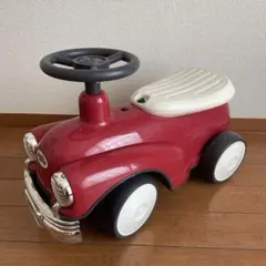 足けり車おもちゃ　3coinsのサムネイル