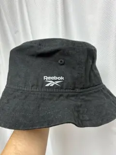 Reebok ブラック バケットハット