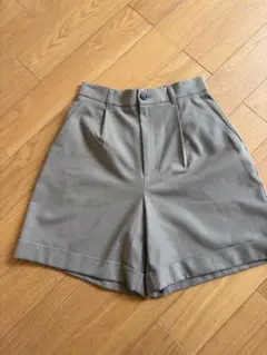 GU キュロットパンツ Mサイズ ベージュ