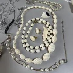 ネックレス、ペンダント、イヤリングなど25点以上