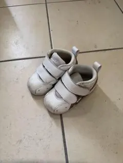 アシックス　13.5センチ