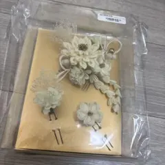 ホワイト 花飾り かんざし 和装小物