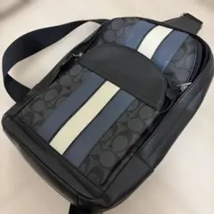 COACH コーチ　ボディバッグ