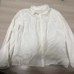 ホワイト 長袖シャツ レース付き襟