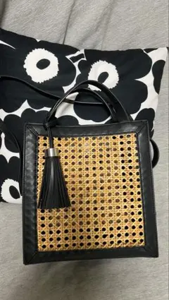 ZARA籠ショルダー、ハンドバッグ