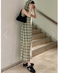 HOODIE SLEEVELESS CHECK DRESS