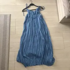 青いキャミワンピース