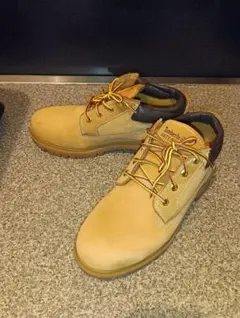 新品同様　ティンバーランド Timberlandチャッカブーツイエローブーツ8w Timberland（ティンバーランド） ブーツ ウォータープルーフ チャッカ