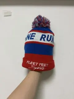 FLEET FEET ポンポン付き ニット帽 ビーニーのサムネイル
