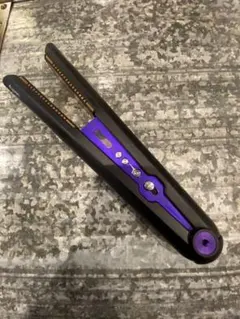 ストレートヘアアイロン 黒と紫