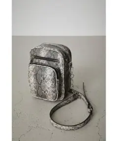 【新品】ポケットスクエアショルダーバッグ