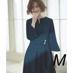 ルイルエブティック【新品】ウエストパールフレアワンピース　M