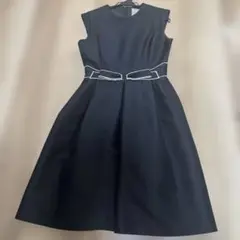 フォクシーノースリーブ黒ワンピース