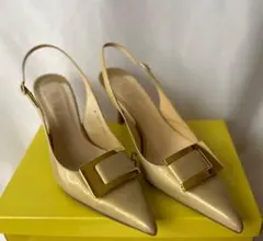 美品　POOL SIDE プールサイド　ベージュ　エナメル　23.5cmのサムネイル