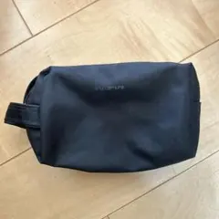 shu uemura ブラック ナイロンポーチ