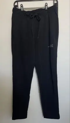 Nike Performance Apparel ブラックジョガーパンツ