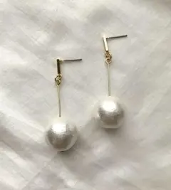 （95）ハンドメイドアクセサリー　ゴールドピアス