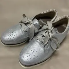 BeauFort 厚底 コンフォートシルバーレザースニーカー 22cmEEE