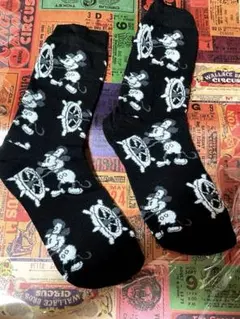 派手　レトロ　ミッキー　個性的靴下　happy socks 好きな方　ディズニー