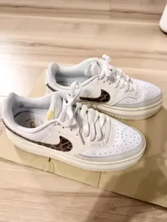 【NIKE】Court Vision Alta(コート ビジョン アルタ)のサムネイル