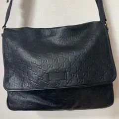 GUCCI ブラックレザー ショルダーバッグ　ヴィンテージ
