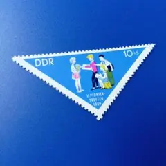 使用済み外国切手 3ファイル（動物・スポーツ・変形・三角)+α YDG244 2025年最新切手+三角形の人気アイテム - メルカリ