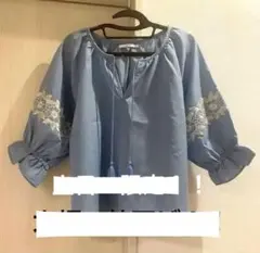 レルビエ　トップス　七分　刺繍　バルーン袖　ラウンドネックのサムネイル
