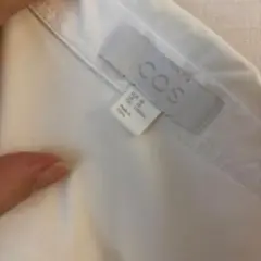 COS ホワイト ロングシャツ Mサイズのサムネイル