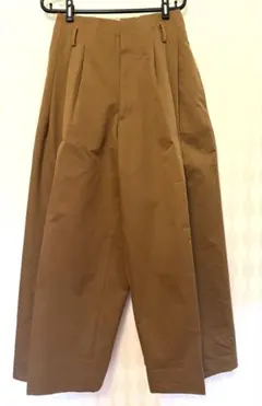 GU タックワイドパンツ beautiful people