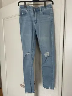 ユニクロ スキニーデニム ダメージ加工