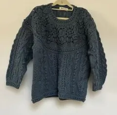ブルーグレー　透かし編み　ケーブルニット 長袖セーター