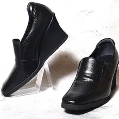 【人気デザイン】未使用級 ビューフォート【23】ウェッジソール スリッポン 黒