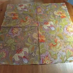 テーブルクロス 花柄 　84cm×84cm（約）のサムネイル