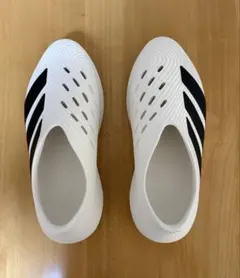adidas ピュアチル ホワイト ブラック