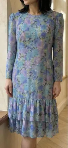 【モリハナエ】花柄フリル付きAラインドレス