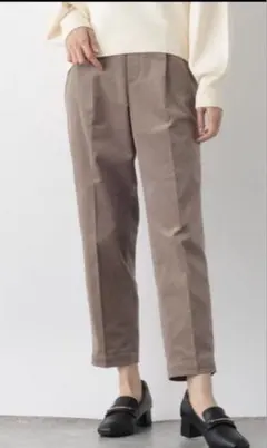 グローバルワーク　ウツクシルエットコーデュロイテーパードパンツ　M