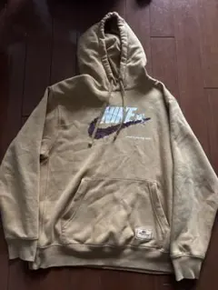 NIKE コーヒー豆の絵つきパーカー