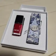 Dior クリスタル会員バースデーギフト　ネイルエナメル＆口紅